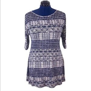 Tart XS white/blue pattern cold shoulder short sleeve keyhole‎ back skater dress